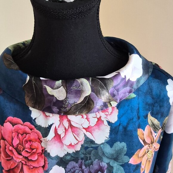 Zara Cropped Floral Top, Size M - Picture 5 of 8